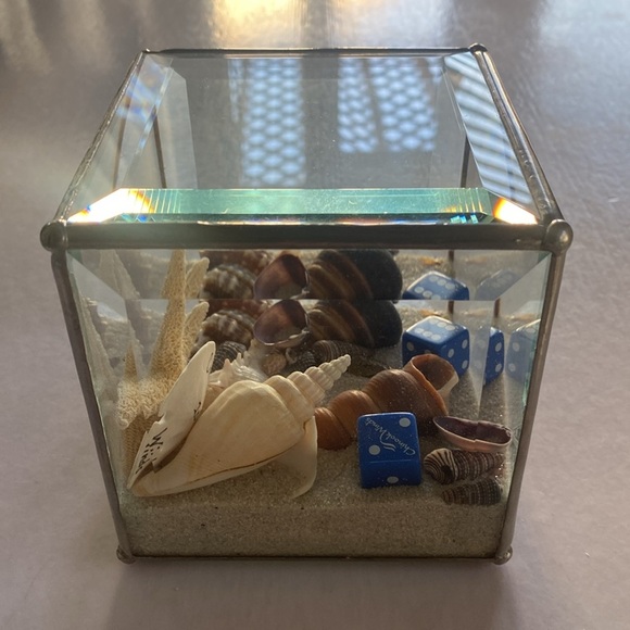 Beach Sealed Glass with Beveled Edges Cube Decor Size 4” x 4” x 4” - Picture 5 of 5